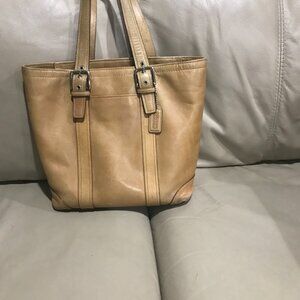 Coach small tote (PREOWNED)